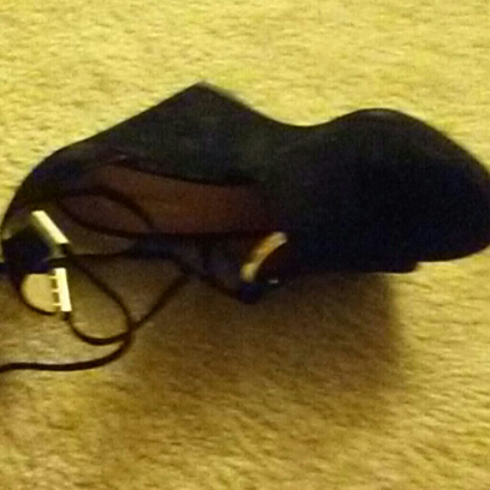 Shoes - Picture 6 of 6